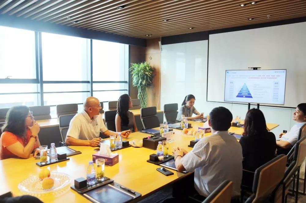 密切企业联系•助推企业发展 ‖ 盐田区政协主席武威调研海格物流 密切企业联系•助推企业发展 ‖ 盐田区政协主席武威调研海格物流