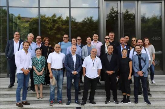 【赋能共促】欧洲领先的电商平台“BrandHouse”落户盐保区 共促国际贸易新发展 【赋能共促】欧洲领先的电商平台“BrandHouse”落户盐保区 共促国际贸易新发展