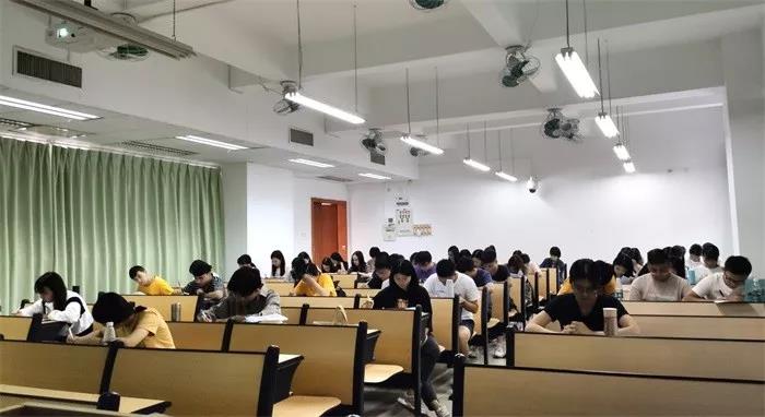 【校招完美收官!】青春的梦想 在海格起航 【校招完美收官!】青春的梦想 在海格起航