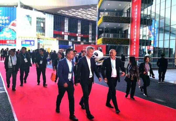 【直击•进博会】杨军区长助力企业发展 海格抓牢进博会契机 【直击•进博会】杨军区长助力企业发展 海格抓牢进博会契机