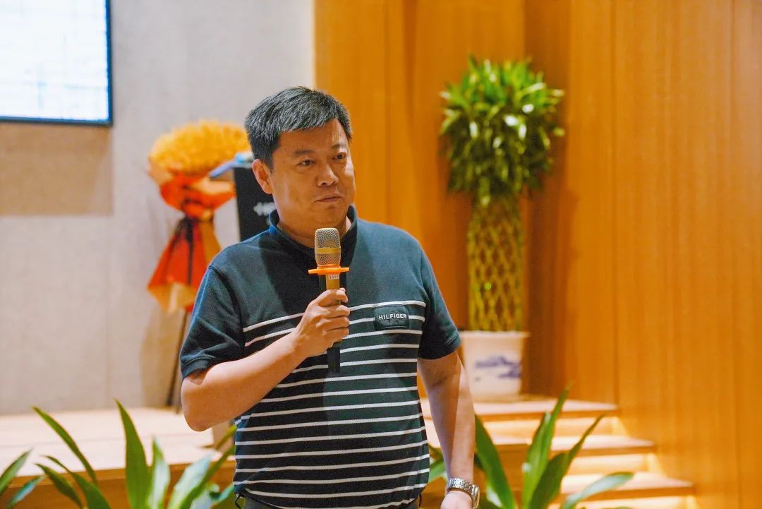 海格大商务体系半年度总结会议 海格大商务体系半年度总结会议