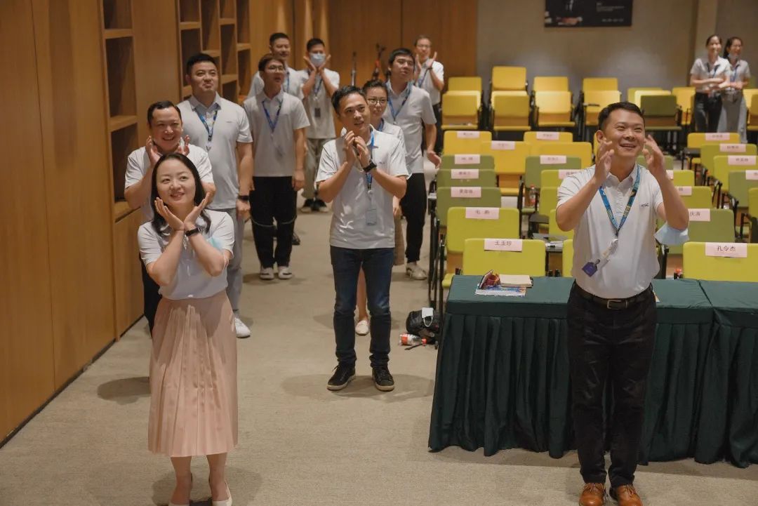 海格大商务体系半年度总结会议 海格大商务体系半年度总结会议