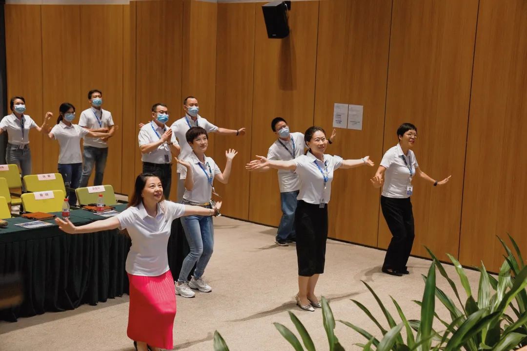 海格大商务体系半年度总结会议 海格大商务体系半年度总结会议