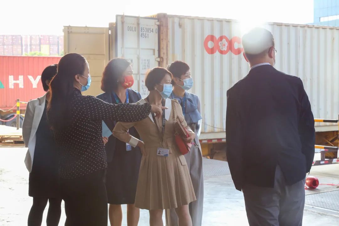 盐田国际商务部领导及深跨协物流秘书长走访海格物流 盐田国际商务部领导及深跨协物流秘书长走访海格物流