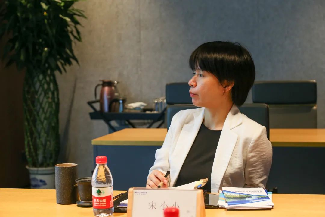 盐田国际商务部领导及深跨协物流秘书长走访海格物流 盐田国际商务部领导及深跨协物流秘书长走访海格物流