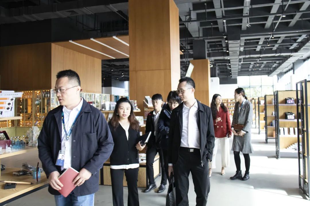 钦州市投资促进局副局长一行来海格物流走访调研 钦州市投资促进局副局长一行来海格物流走访调研