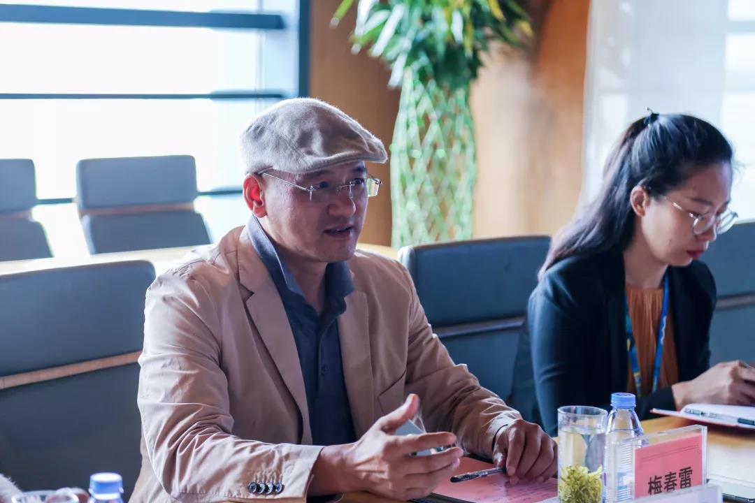 溧阳市副市长陈峰等一行走访调研海格云链 溧阳市副市长陈峰等一行走访调研海格云链