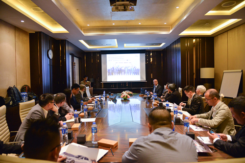 德国客商参观海格零售物流中心 德国客商参观海格零售物流中心