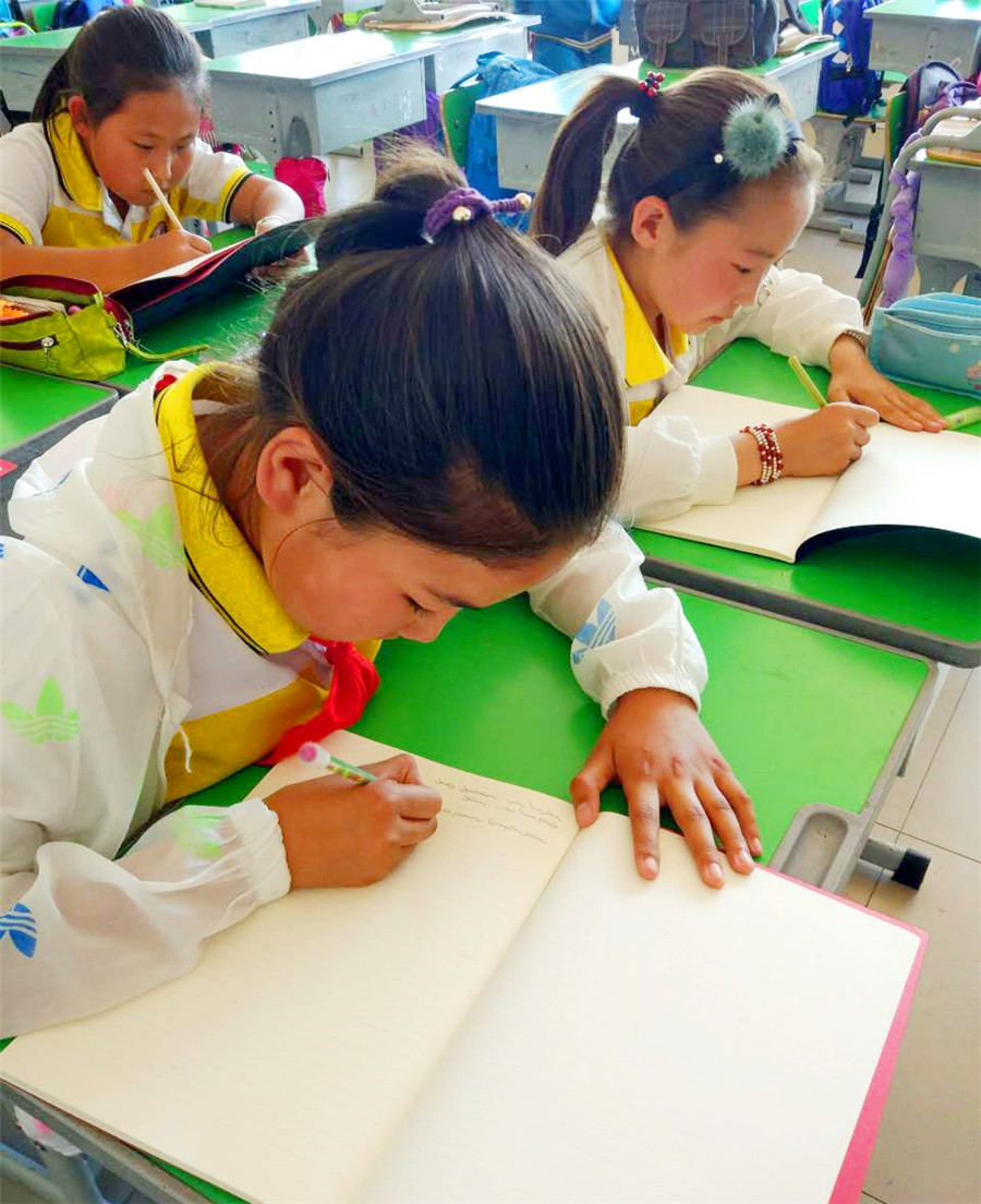 海格物流携手欧美知名古典书写笔记本品牌爱心捐赠公益活动圆满成功 海格物流携手欧美知名古典书写笔记本品牌爱心捐赠公益活动圆满成功