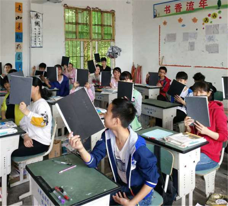 海格物流携手欧美知名古典书写笔记本品牌爱心捐赠公益活动圆满成功 海格物流携手欧美知名古典书写笔记本品牌爱心捐赠公益活动圆满成功