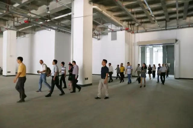 深圳市进出口食品商会参观海格零售物流中心 深圳市进出口食品商会参观海格零售物流中心