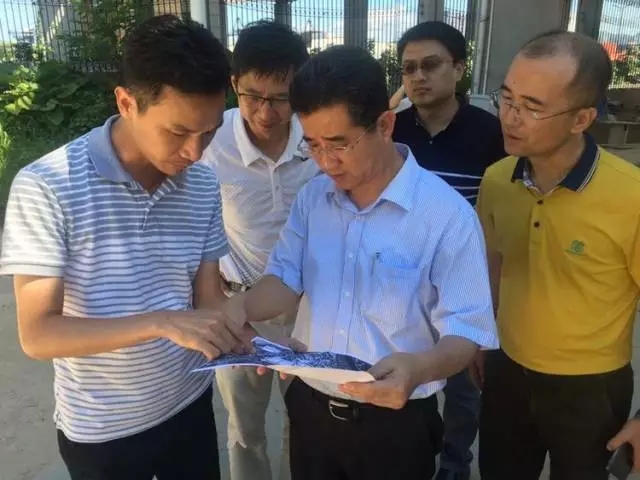 盐田区委副书记黄伟平一行为挂点企业解难题促发展 盐田区委副书记黄伟平一行为挂点企业解难题促发展