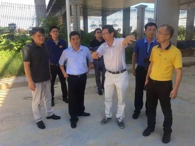 盐田区委副书记黄伟平一行为挂点企业解难题促发展 盐田区委副书记黄伟平一行为挂点企业解难题促发展