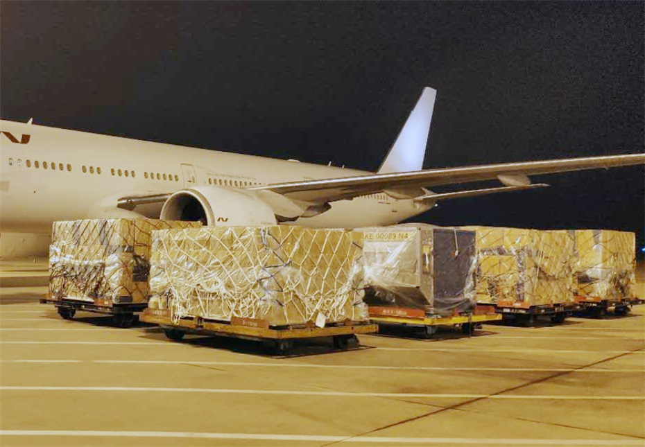 重磅出“机”,火速驰援!海格物流包机运送防疫物资,助力全球抗疫 重磅出“机”,火速驰援!海格物流包机运送防疫物资,助力全球抗疫