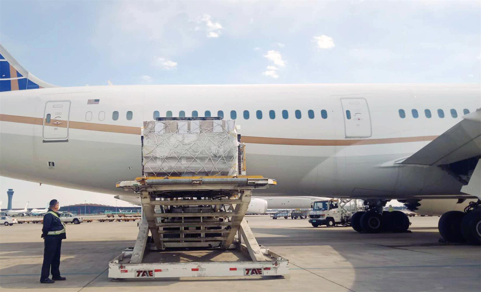 重磅出“机”,火速驰援!海格物流包机运送防疫物资,助力全球抗疫 重磅出“机”,火速驰援!海格物流包机运送防疫物资,助力全球抗疫