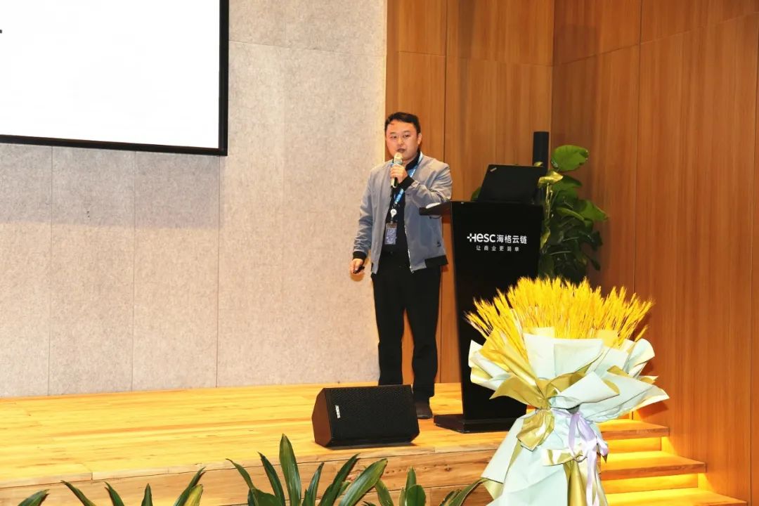 来看看海格商务人的年度盛会 来看看海格商务人的年度盛会