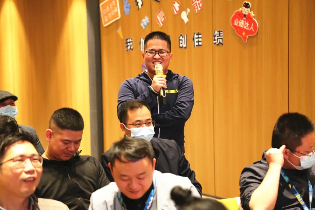 来看看海格商务人的年度盛会 来看看海格商务人的年度盛会